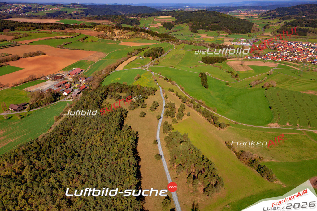 Die Luftaufnahme der Stadt Marktrodach wurde 2017 vom Flugzeug heraus erstellt ( keine Drohne )- hohe Auflösung für beste Qualität