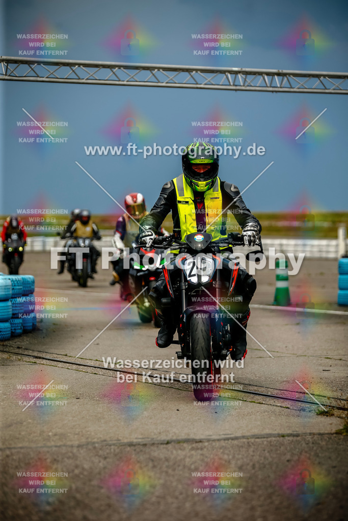 Chambley Juli-1303 | Hier findet Ihr Bilder von Touristenfahrten auf der Nürburgring Nordschleife oder von anderen Veranstaltungen die ich besucht habe. Viel Spass beim Durch Schauen 