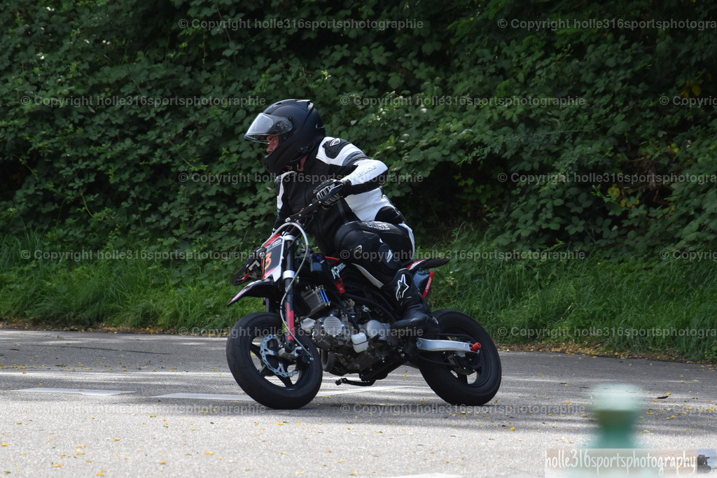 DSC_0816 | Sportfotografie , Motorsport, Motoross, Reitsport, Mointainbike, Enduro,
Landschaft , Outdoor, Eventfotografie, Landschaft, Bilder online bestellen - Realisiert mit Pictrs.com