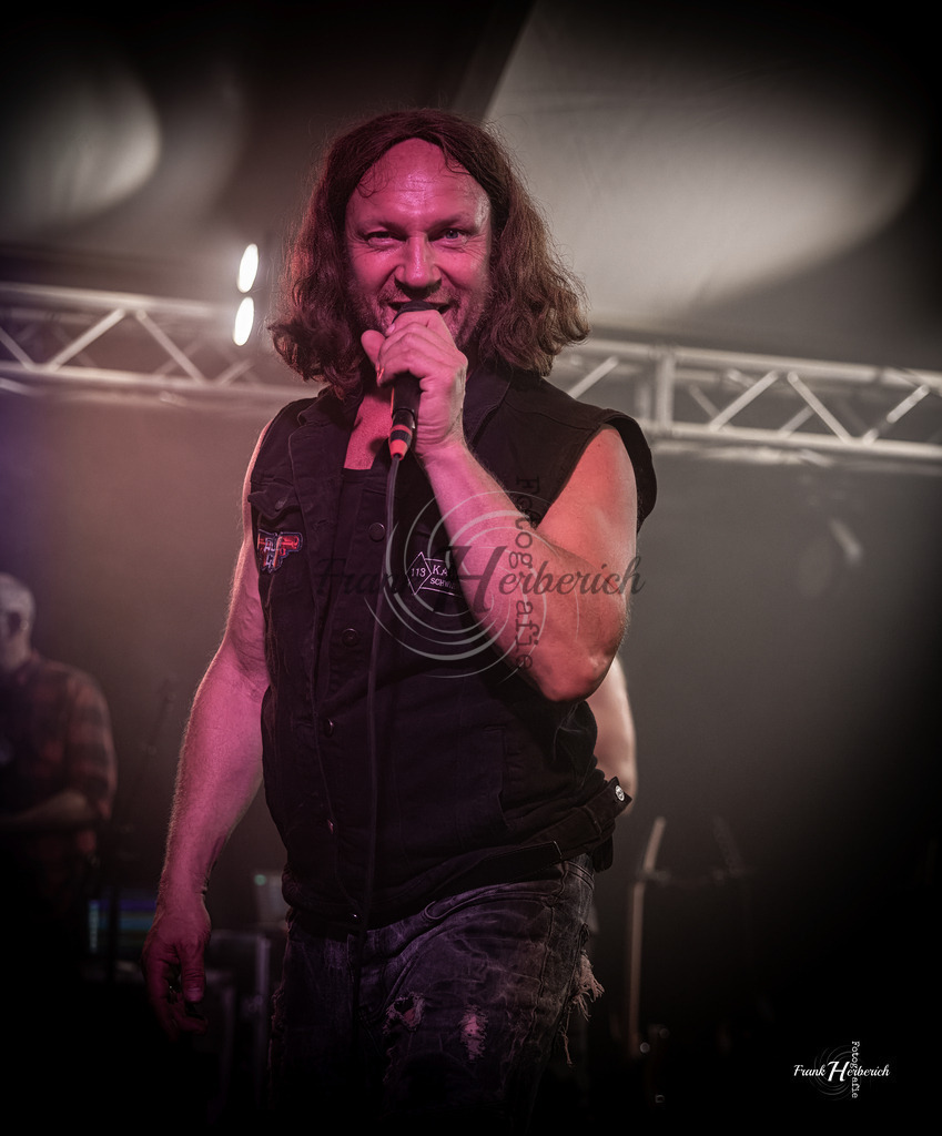 Audio Gun / Rosenberg / 18.07.2025 | Frank Herberich Fotografie, Frank Herberich, Fotografie, Hochzeit, Portrait, St. Peter Ording, Ording, Westerhever, Nordsee, Frank Fotografie, Hardheim,  Odenwald,Walldürn, Band,Eventfotografie - Realisiert mit Pictrs.com