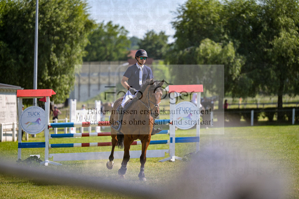 Reitturnier Voxtrup | Entdecke hochwertige Reitturnierfotos von Foto Oger. Professionell, emotional und authentisch – jetzt Lieblingsmomente im Shop bestellen.Deutschlandweite Turnierfotografie. - Realisiert mit Pictrs.com