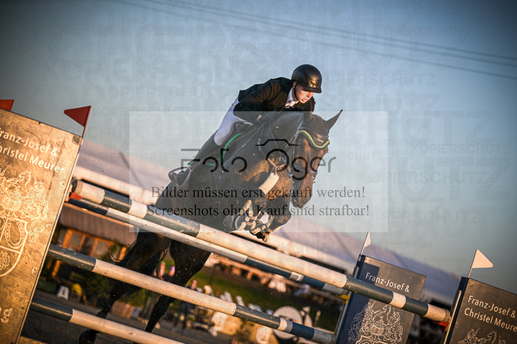 DOS_0229 | Entdecke hochwertige Reitturnierfotos von Foto Oger. Professionell, emotional und authentisch – jetzt Lieblingsmomente im Shop bestellen.Deutschlandweite Turnierfotografie. - Realisiert mit Pictrs.com