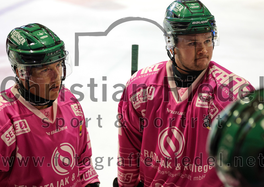 2025-10-10_144_TSV_Erding_gegen_onesto_Tigers_Bayreuth | Erding, Deutschland, 10.10.2025:Eishockey, Oberliga Süd 2025 / 2026, 7. Spieltag, TSV Erding gegen onesto Tigers Bayreuth, Endergebnis: 2:5Thomas Matheson (Erding Gladiators, #37), Foto: Christian Riedel / fotografie-riedel.net