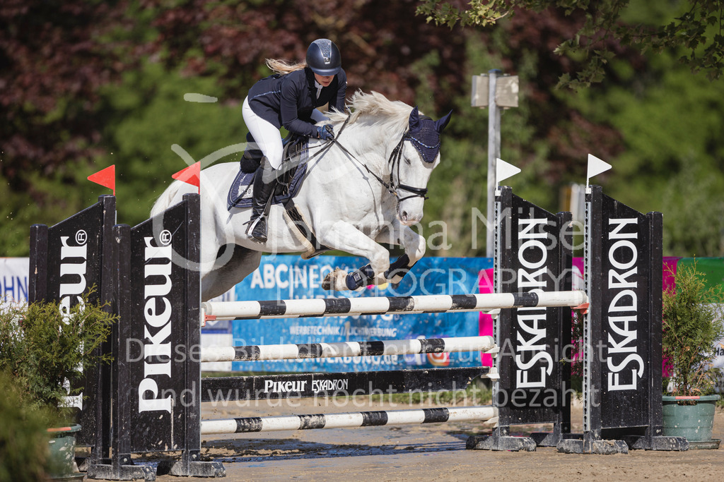 250503_SpengeW_A2-Spr-653 | Deine schönsten Turniermomente als professionelle Fotos! Entdecke hochwertige Pferdesport-Fotografie im Online-Shop. Jetzt Fotos finden & bestellen!