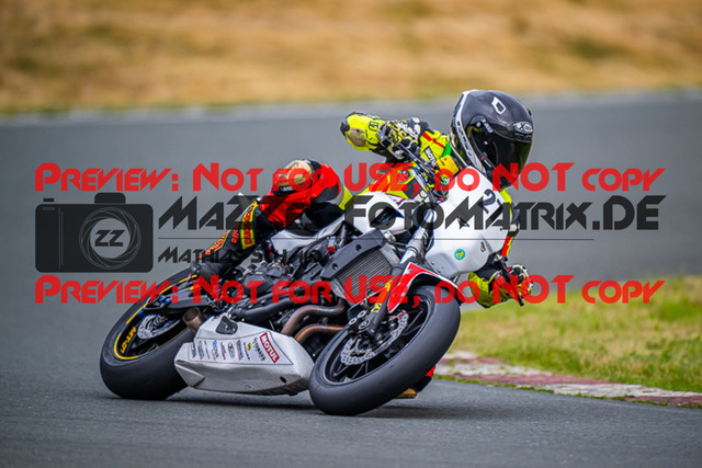 MaZZes_FotoMatrix_220723_1608 | TWIN