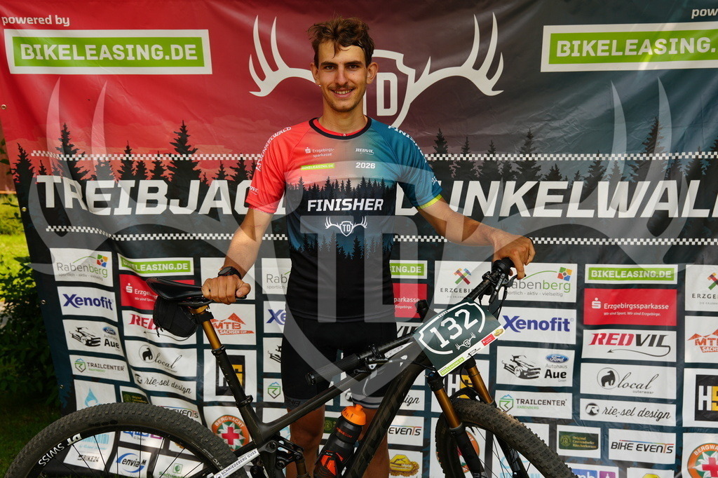 FC605733 | Fotogalerie der Treibjagd im Dunkelwald - Dein MTB Etappenrennen im Erzgebirge - Realisiert mit Pictrs.com