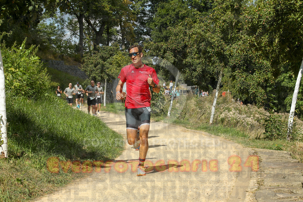250824_1247_EX1_0498 | Sportfotografie im Rhein-Sieg Kreis, Köln, Bonn, NRW, Rheinland Pfalz, Hessen, etc. Unser Tätigkeitsfeld umfasst den Laufsport vom Volkslauf über den Marathon, Duathlon, Triathon bis zum Ultralauf wie Kölnpfad Ultra oder Schindertrail.
