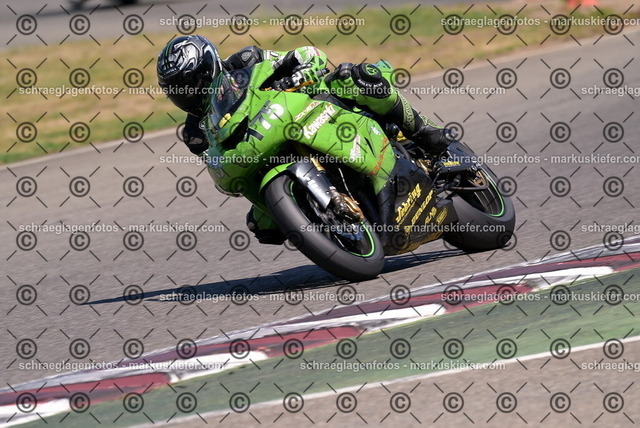 26bt04-1820 | markuskiefer.com - Realisiert mit Pictrs.com