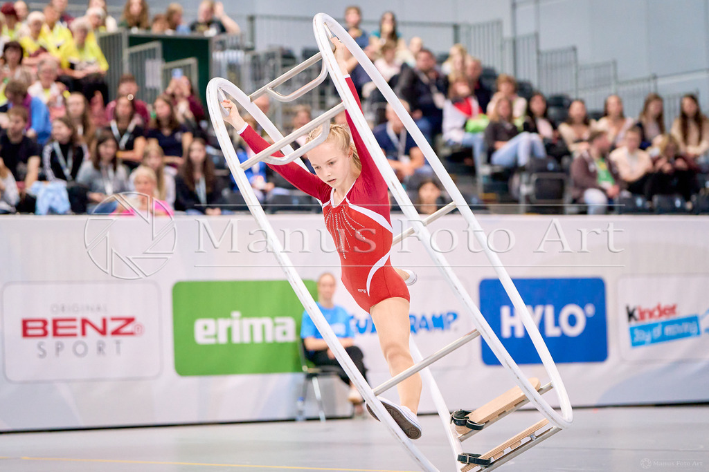 A-DSC01597 | Professionelle Sportfotografie in Hamburg, Schleswig-Holstein und Niedersachsen – spezialisiert auf Rhönrad, Geräteturnen, Leistungsturnen und rhythmische Sportgymnastik. Bundesweite Begleitung von Rhönrad-Events. Jetzt Sport-Fotos - Realisiert mit Pictrs.com