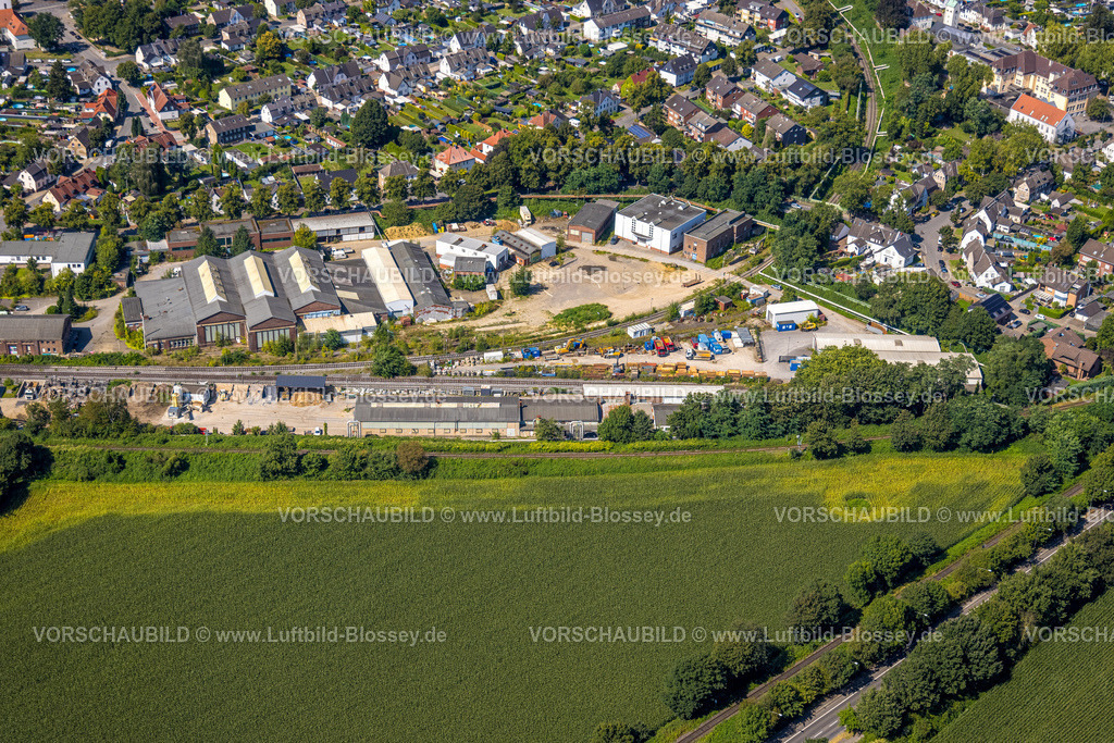Gladbeck240806296 | Luftbild, Bahnlinie am Gewerbegebiet Tauschlagstraße und Werkstraße, Nordpark Teich und See, Rentfort, Gladbeck, Ruhrgebiet, Nordrhein-Westfalen, Deutschland
