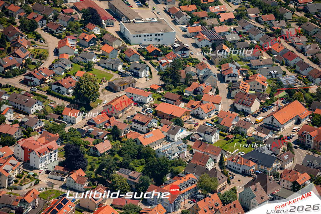 Das Luftbild zeigt :  Altusried - Die Luftaufnahme wurde 2024 vom UL-Flugzeug aus erstellt ( keine Drohne ) - Hochauflösende Luftaufnahme - Für grossformatige Ausdrucke geeignet. Die Geschenkidee !Mit Lizenz und Bildrechte bestellbar