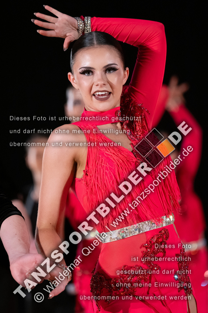20250504-10324 | Hier finden Sie Tanz Bilder vom Latein und Standard Formationen tanzen. Sportbilder vom Tanzsport. Schöne Fotos und von Weltmeisterschaft, Europameisterschaft, Bundesliga, Regionalliga, Oberliga und Landesliga sowie von GOC Stuttgart, DanceComp, WM Bremen