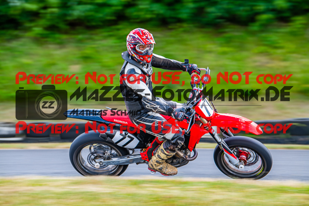 MaZZes_FotoMatrix_220528_5126 | Fotograf Mathias Schmid
Sportfotograf,
Eventfotograf,
Hochzeitsfotograf,
Portraitfotograf