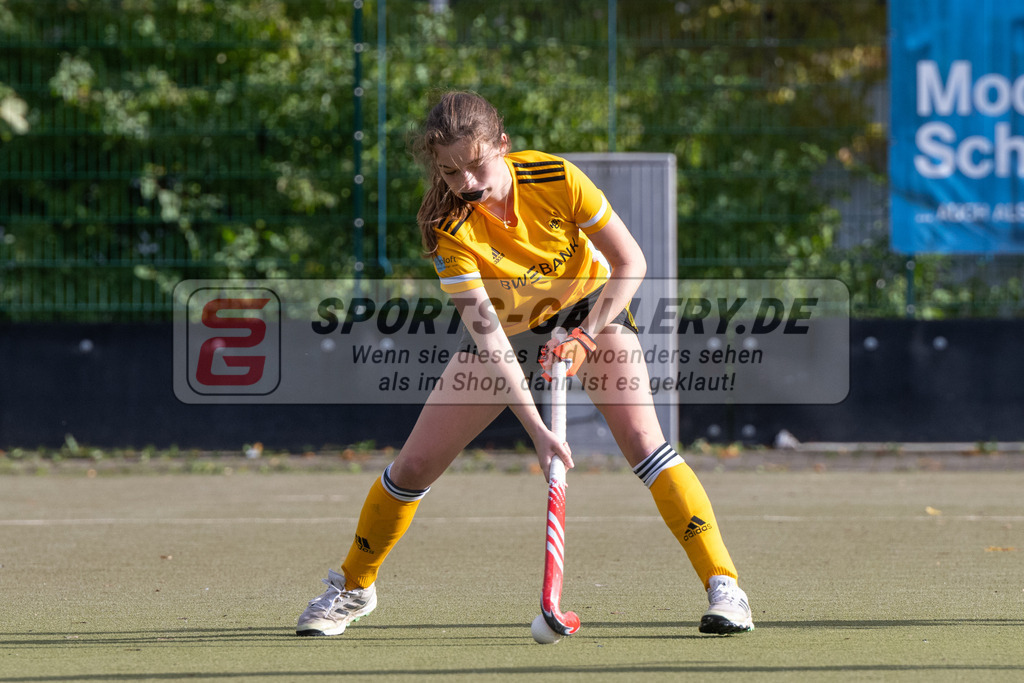 SFE_20231021_0180 | Deutsche Meisterschaft Weibliche U16 Halbfinale Düsseldorfer HC - Harvestehuder THC am 21.10.2023 in Köln (Düsseldorfer Hockeyclub 1905 e.V.), Photo: Stephan Fehrmann 2023 (Sports-Gallery)