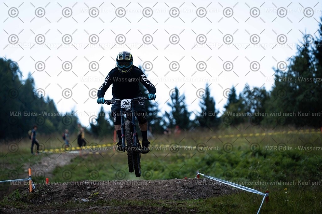 x-199 | mzredits - Realisiert mit Pictrs.com