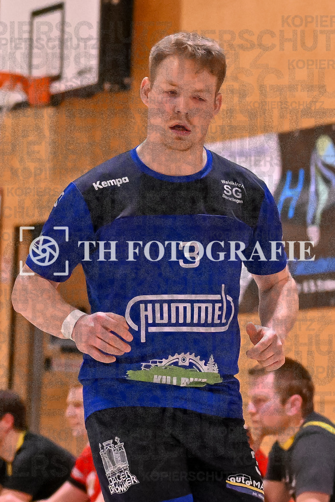 GER, SG Maulburg/Steinen - SG Walkirch/Denzlingen, Handball, Landesliga, 25. Spieltag, Saison 2023/2024, 27.04.2024 | Simon Lehmann (SG Waldkirch/Denzlingen, #03)

GER, SG Maulburg/Steinen - SG Walkirch/Denzlingen, Handball, Landesliga, 25. Spieltag, Saison 2023/2024, 27.04.2024

Foto: TH Fotografie/Thomas Hess