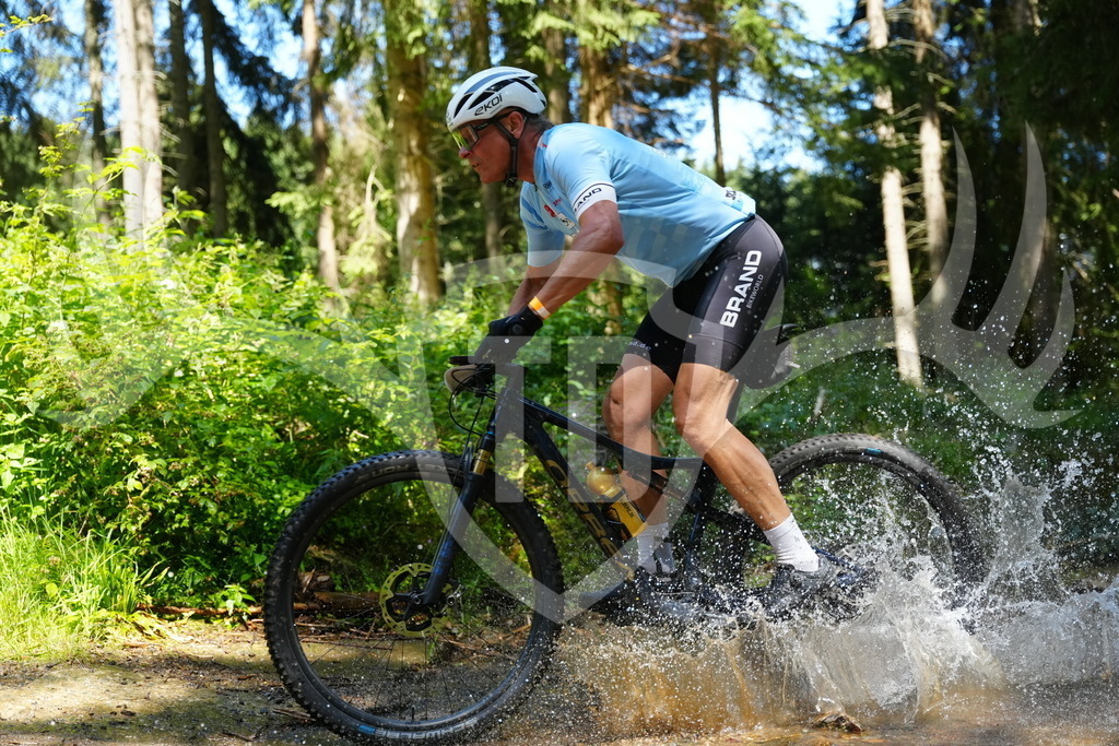 FC101770 | Fotogalerie der Treibjagd im Dunkelwald - Dein MTB Etappenrennen im Erzgebirge - Realisiert mit Pictrs.com