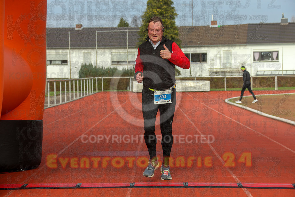 230129_1127_EX1_4967 | Sportfotografie im Rhein-Sieg Kreis, Köln, Bonn, NRW, Rheinland Pfalz, Hessen, etc. Unser Tätigkeitsfeld umfasst den Laufsport vom Volkslauf über den Marathon, Duathlon, Triathon bis zum Ultralauf wie Kölnpfad Ultra oder Schindertrail.