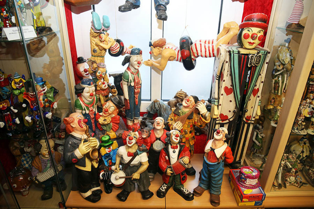 Bildlexikon Leipzig - Clown-Museum Leipzig | Das Team hinter BILDLEXIKON LEIPZIG bündelt historische wie aktuelle Informationen über die Stadt Leipzig in Text und Bild auf einer Plattform und stellt diese der interessierten Öffentlichkeit zur Verfügung.
