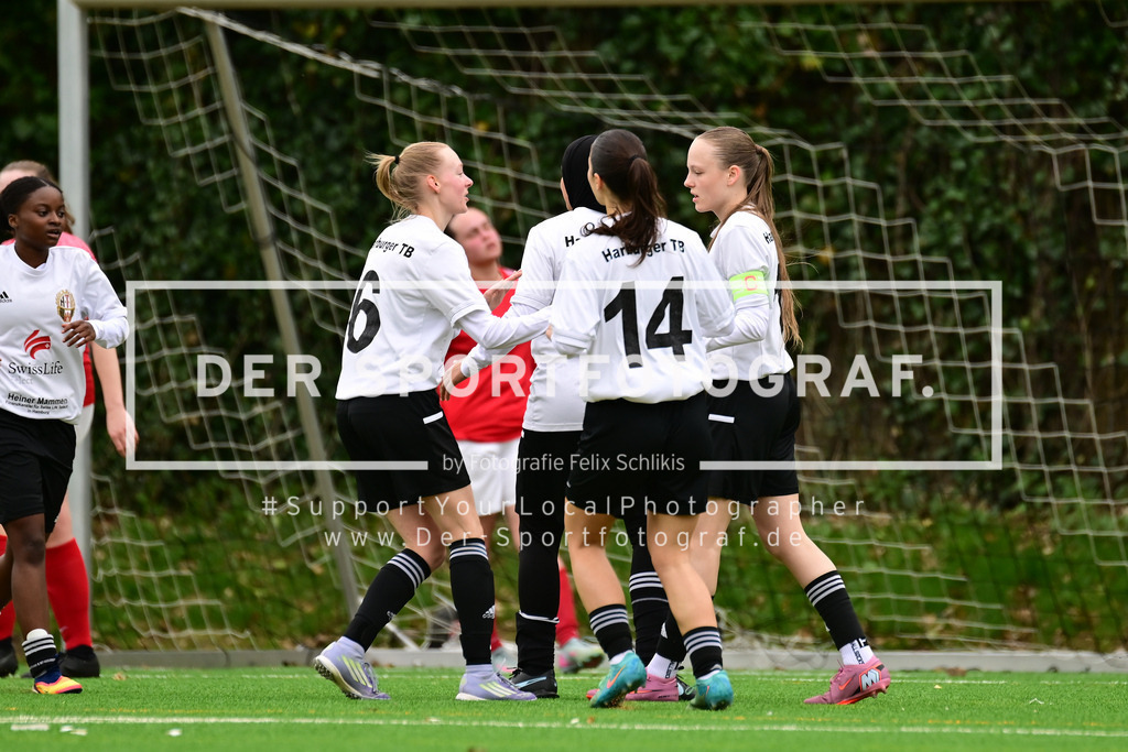 Fußball I Frauen I Saison 2025-2026 I Bezirksliga I 21. Spieltag I Harburger TB - Rahlstedter SC I 166250 | Der Sportfotograf. - Realisiert mit Pictrs.com