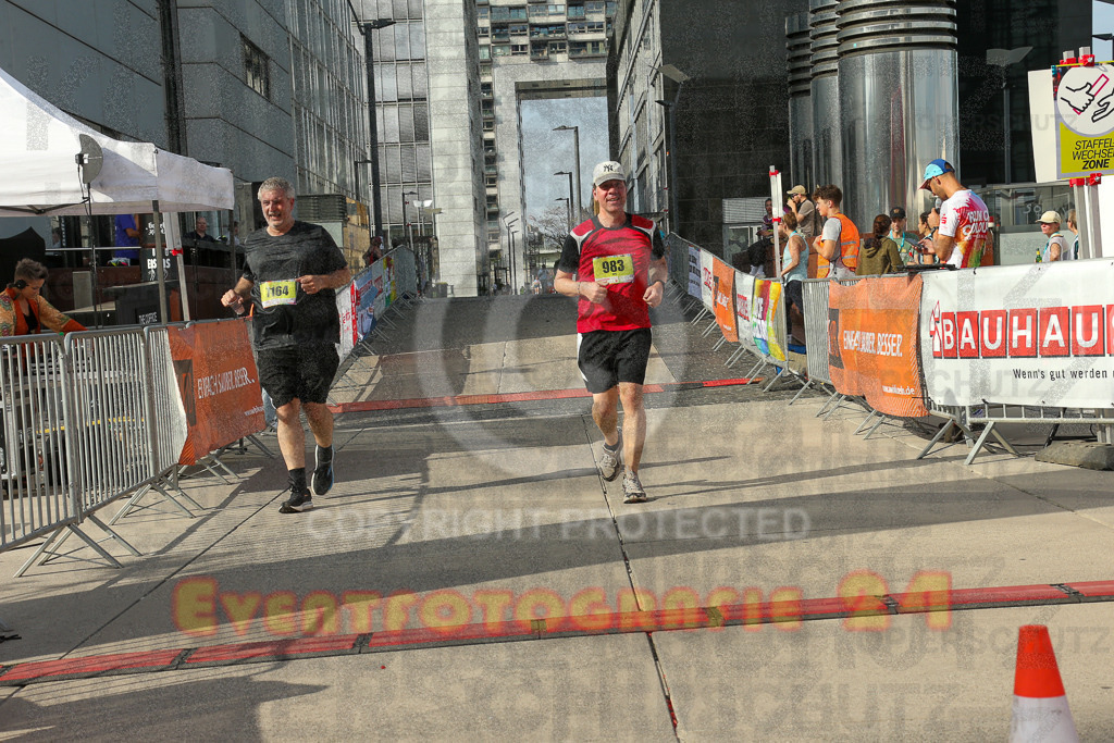 250920_1554_EX1_0798 | Sportfotografie im Rhein-Sieg Kreis, Köln, Bonn, NRW, Rheinland Pfalz, Hessen, etc. Unser Tätigkeitsfeld umfasst den Laufsport vom Volkslauf über den Marathon, Duathlon, Triathon bis zum Ultralauf wie Kölnpfad Ultra oder Schindertrail.