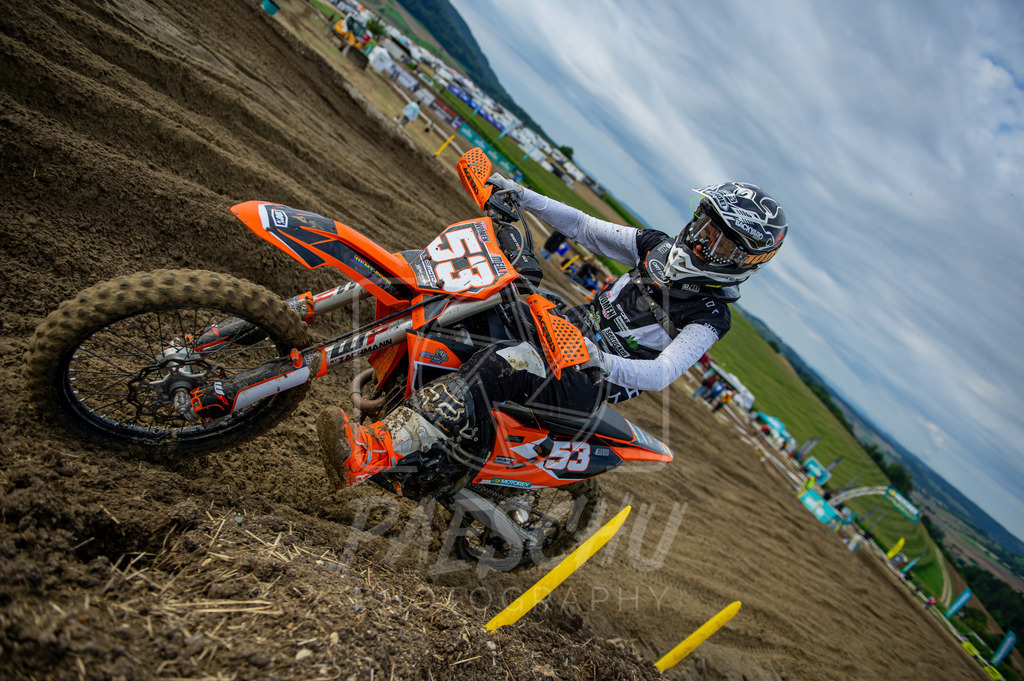 Lady (291) | Paeschuphoto Shop - Wer nicht sucht der auch nicht findet.Ob Motocrossbilder oder von einem besuchtem Spiel, Hauptsache Action. - Realisiert mit Pictrs.com