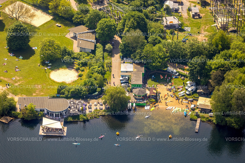 Duesseldorf240501238UnterbacherSee | Luftbild, Freizeitgestaltung am Unterbacher See, Strandcafé Ponton, SUP Stand-Up-Paddling auf dem See, Unterbach, Düsseldorf, Rheinland, Nordrhein-Westfalen, Deutschland
