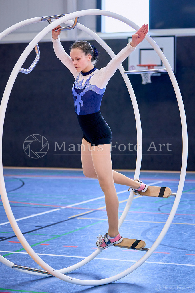 C-DSC03676 | Professionelle Sportfotografie in Hamburg, Schleswig-Holstein und Niedersachsen – spezialisiert auf Rhönrad, Geräteturnen, Leistungsturnen und rhythmische Sportgymnastik. Bundesweite Begleitung von Rhönrad-Events. Jetzt Sport-Fotos - Realisiert mit Pictrs.com