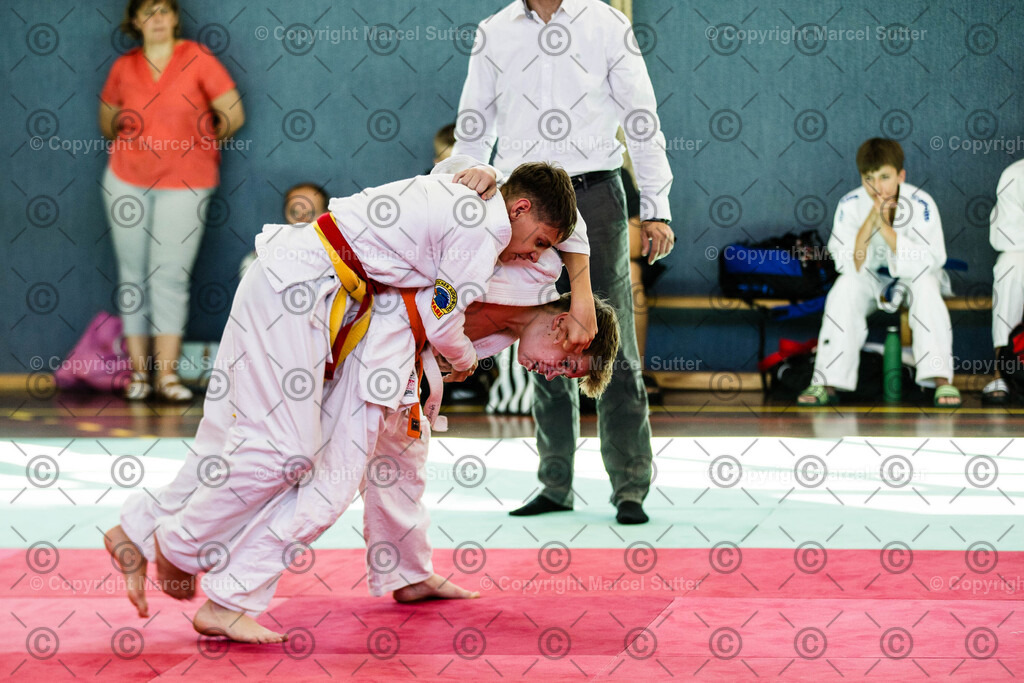 250920-111139-_G2A9915-MarcelSutter | Finde und bestelle deine Sport- und Eventfotos in höchster Qualität. Professionelle Aufnahmen von Wettkämpfen, Veranstaltungen und Outdoor-Events – schnell und einfach online bestellen. - Realisiert mit Pictrs.com