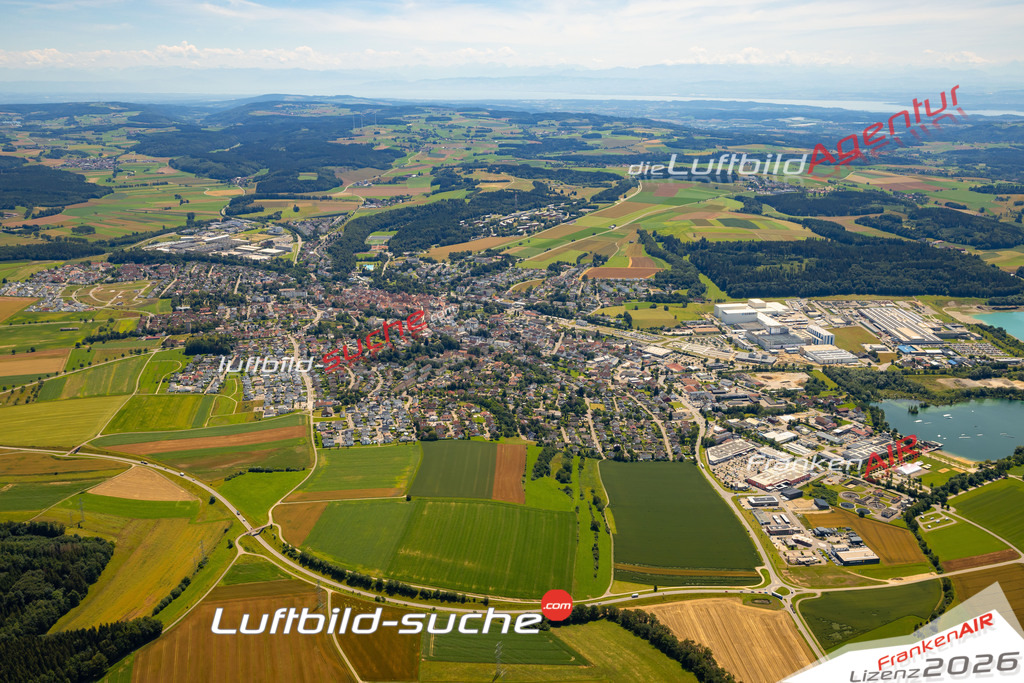 Das Luftbild zeigt :  Pfullendorf - Die Luftaufnahme wurde 2024 vom UL-Flugzeug aus erstellt ( keine Drohne ) - Hochauflösende Luftaufnahme - Für grossformatige Ausdrucke geeignet. Die Geschenkidee !Mit Lizenz und Bildrechte bestellbar
