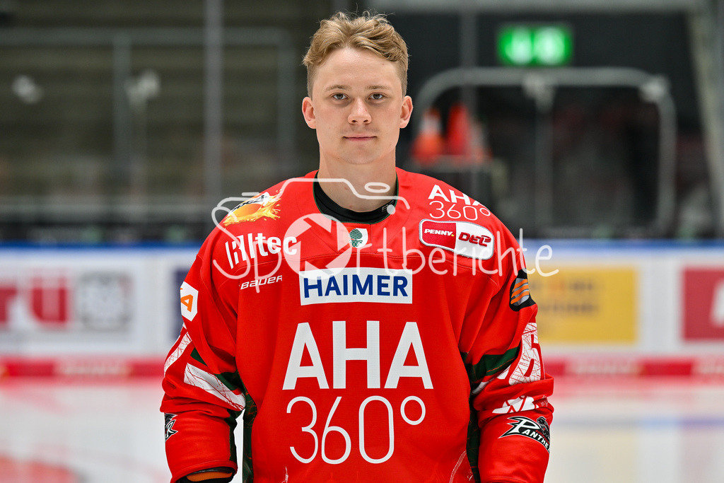 Augsburger Panther 2025/26 | im Bild Florian ELIAS (Augsburger Panther #67) / Einzelfoto / Freisteller / Media Day Augsburger Panther: Curt-Frenzel Stadion am 06.08.2025