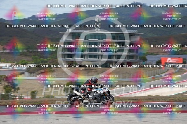 2025_10_30_PBK_15151 | Sportfotografie; SlowMotion; Video; Rennstrecke; Hafeneger; Speer; Racing; RSE; BMW; CBO; Trackday; Motorsportarena; Hockenheimring; Brno; Most; Barcelona; Valencia