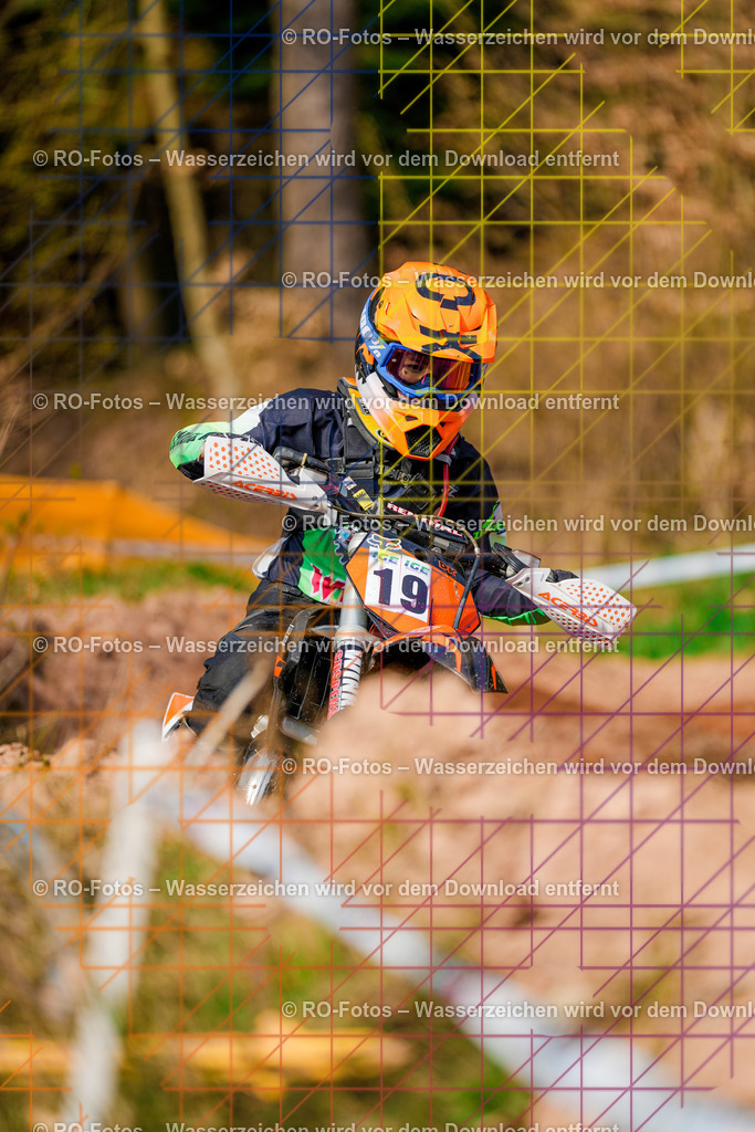 1 2 Lauf Mernes-148 | Sportfotografie von RO-Fotos: Motorsport, Motocross, Enduro, Laufveranstaltungen und Triathlon. Professionelle Fotos von Sportlern und Events. - Realisiert mit Pictrs.com