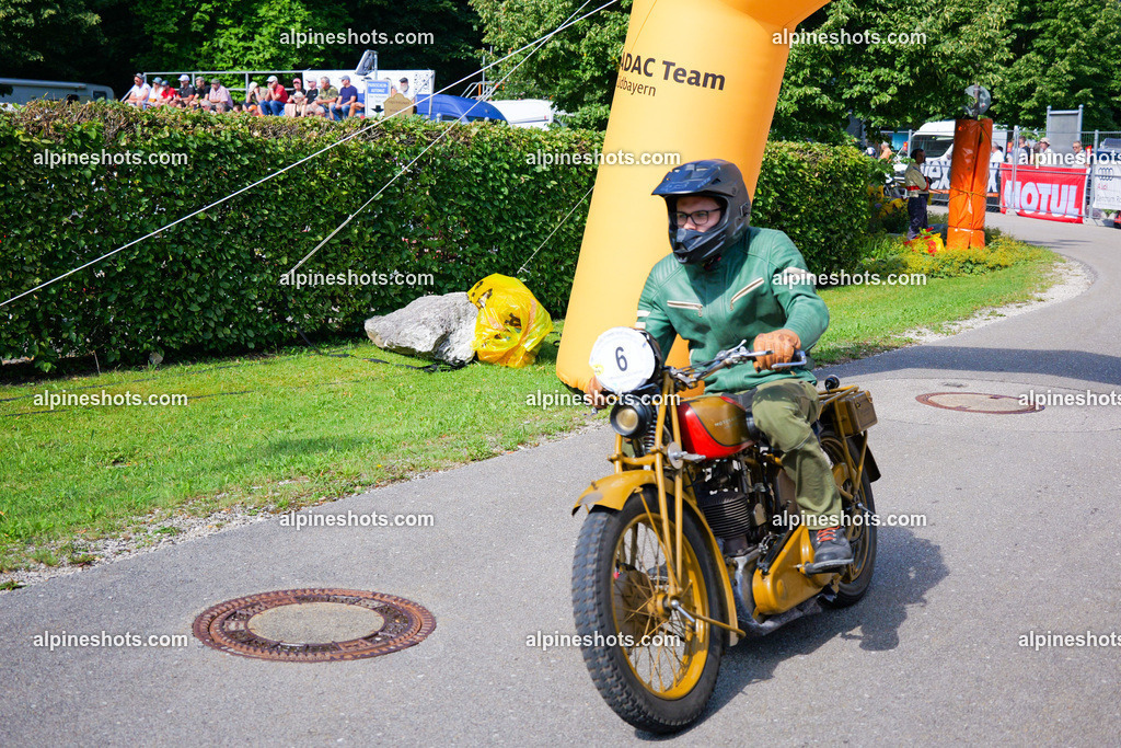 P1025996 | Erleben Sie atemberaubende, hochqualitative Fotos Ihrer Fahrt entlang der malerischen Alpenstraßen. Besuchen Sie alpineshots.com, um professionelle Aufnahmen Ihrer unvergesslichen Reise zu finden und zu kaufen - Realisiert mit Pictrs.com