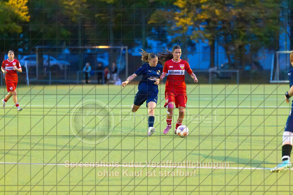 20261007_190201_0052_(c)_by_PhotoPeet | #,ASV Spartania Eislingen (blau) vs. VFB Stuttgart (rot), Fußball, Verbandspokal der B-Juniorinnen,  Saison 2026/2027, Kunstrasenplatz, Öschhalle, 73054 Eislingen, 07.10.2026 - 18:30 Uhr,Foto: PhotoPeet / Sport- &amp; Eventfotografie / Peter Harich
