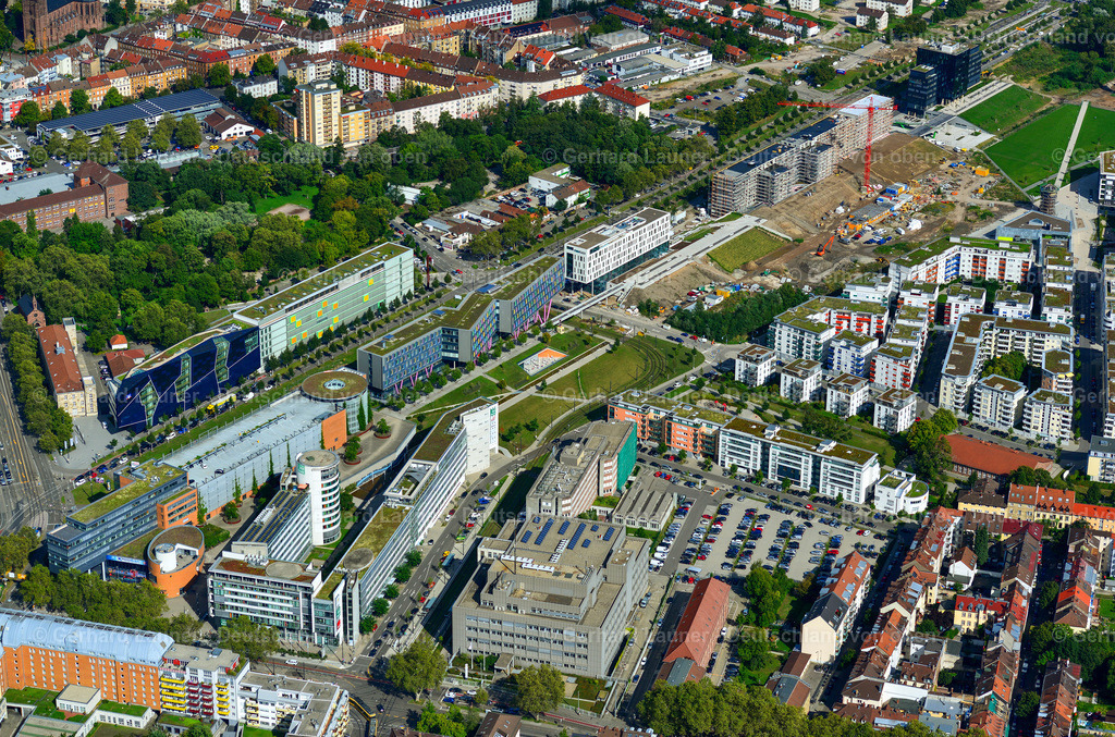 3390614 | Büro- Geschäftshäuser und Eikaufszentrum an der Ludwig-Erhard-Allee, Karlsruhe