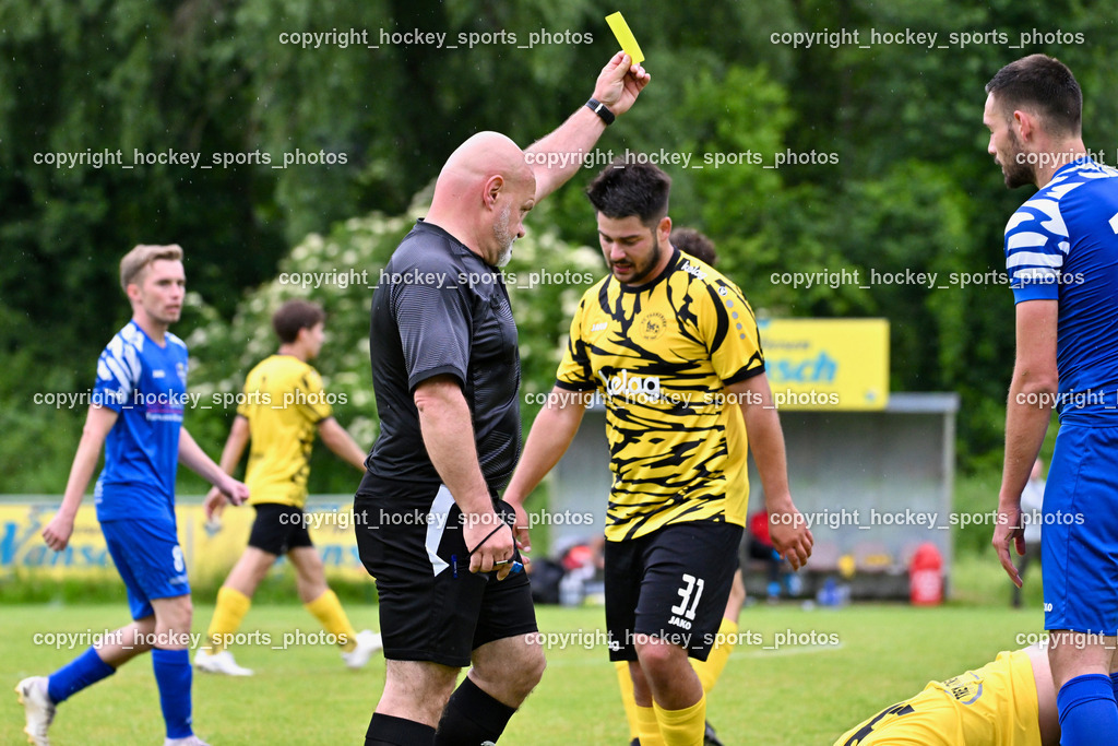 SV Wernberg vs. FC Faakersee | Michael Maier Referee, Gelbe Karte, #31 Arnel Mulahalilovic FC Faakersee, #16 Igor Lovric SV Wernberg, SV Wernberg vs. FC Faakersee, SV Wernberg vs. FC Faakersee am 01.06.2024 in Wernberg (Sportplatz Wernberg), Austria, (Photo by Bernd Stefan)