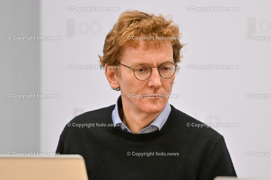 Pressekonferenz Ordensklinikum Linz GmbH_ Tumorzentrum OÖ_ 01.02.2023-5 | 01.02.2023, Ordensklinikum Linz, AUT, Pressekonferenz Ordensklinikum Linz GmbH, Tumorzentrum Ooe – onkologische Versorgung der Ooe Bevoelkerung im Bild Ansgar Weltermann (Zentrum fuer Tumorerkrankungen, Ordensklinikum Linz, Leiter Tumorzentrum Ooe)