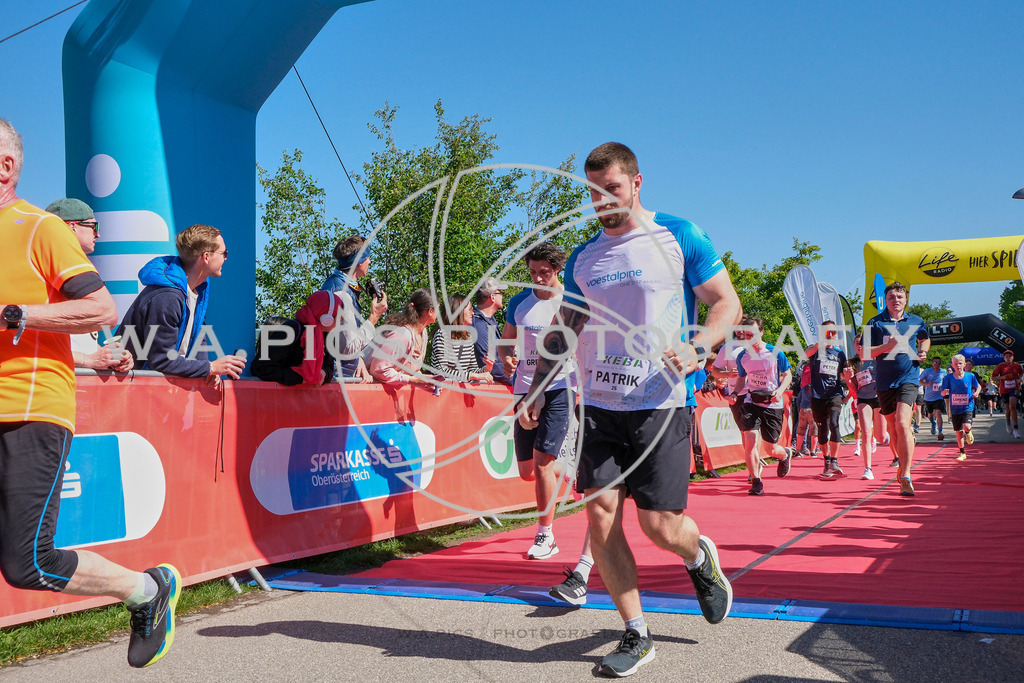 ..... | LINZ,AUSTRIA,27.April 24, Int. 3 Brückenlauf Linz  , Image shows: Photo: WAPICS / Michael ring