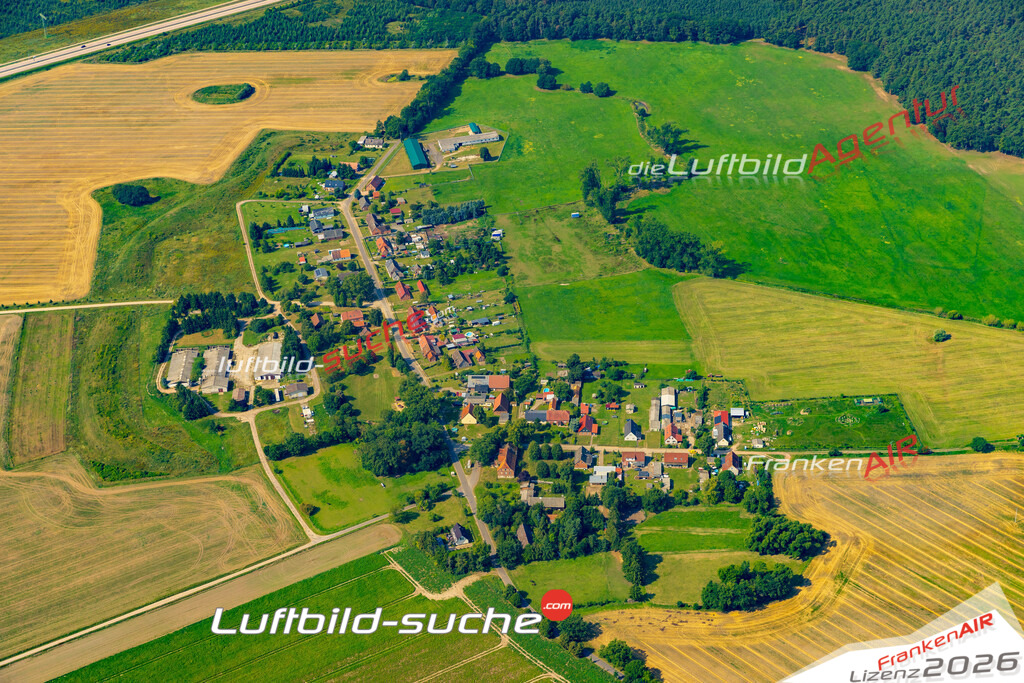 Luftbild Vs Google Maps  Beckentin  Kremmin -Das Luftbild wurde 2025 vom UL-Flugzeug heraus erstellt ( keine Drohnenluftbilder ) - Hochauflösende Luftaufnahme -Nicht vergleichbar mit Google Maps oder Satelittenbilder- Die Geschenkidee !Mit Lizenz und Bildrechte bestellbar