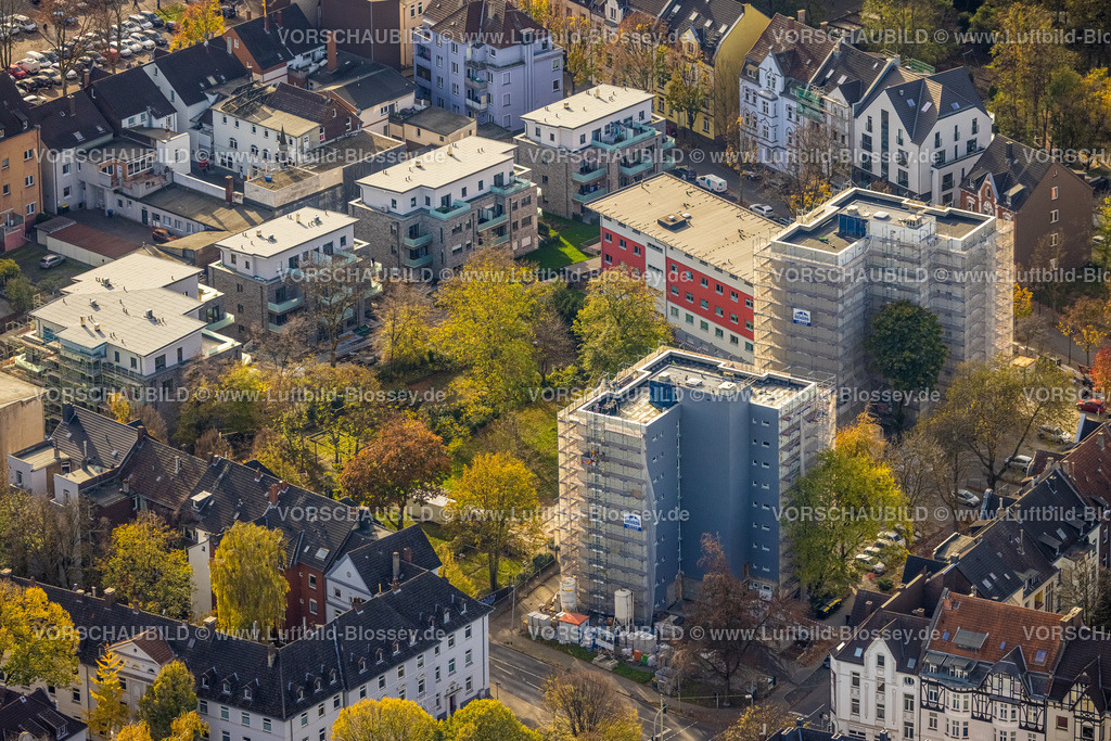 Herne221101352oestlich | Luftbild, Baustelle Wohnpark Hermann Löns, Baustelle verhüllte Hochhäuser Glockenstraße, Herne-Mitte, Herne, Ruhrgebiet, Nordrhein-Westfalen, Deutschland