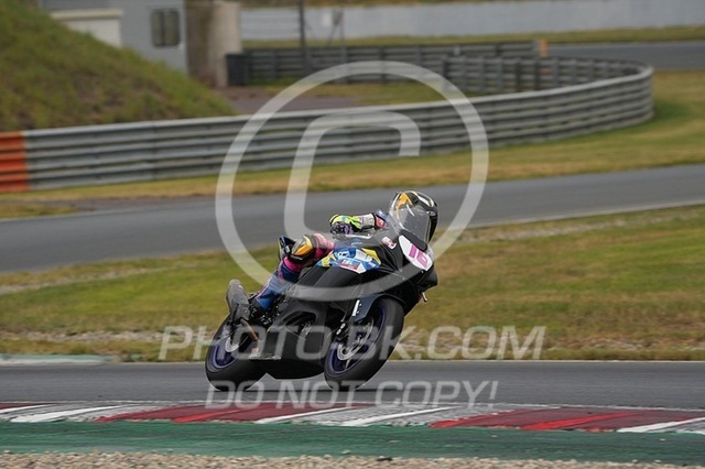 2025_08_29_PBK_12440 | Sportfotografie; SlowMotion; Video; Rennstrecke; Hafeneger; Speer; Racing; RSE; BMW; CBO; Trackday; Motorsportarena; Hockenheimring; Brno; Most; Barcelona; Valencia