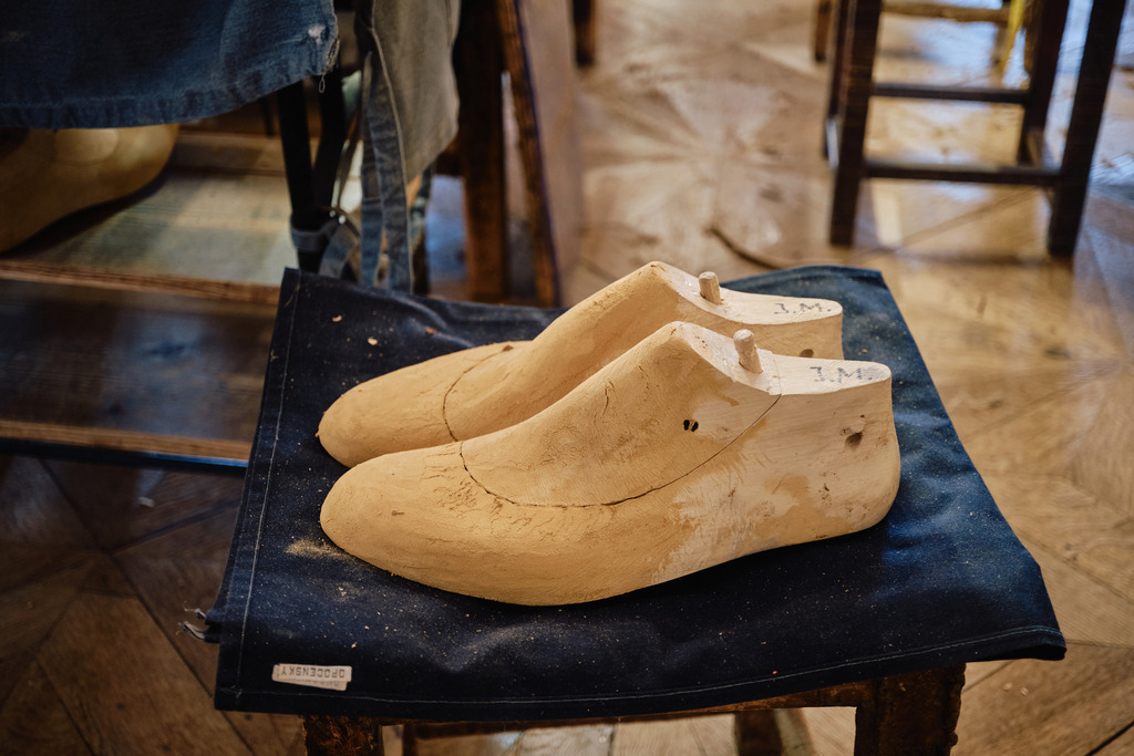 Scheer Maßschuhe | WIen, Austria - May 09, 2025; Scheer Maßschuhe in der Bräunerstrasse, Wien. - Realisiert mit Pictrs.com