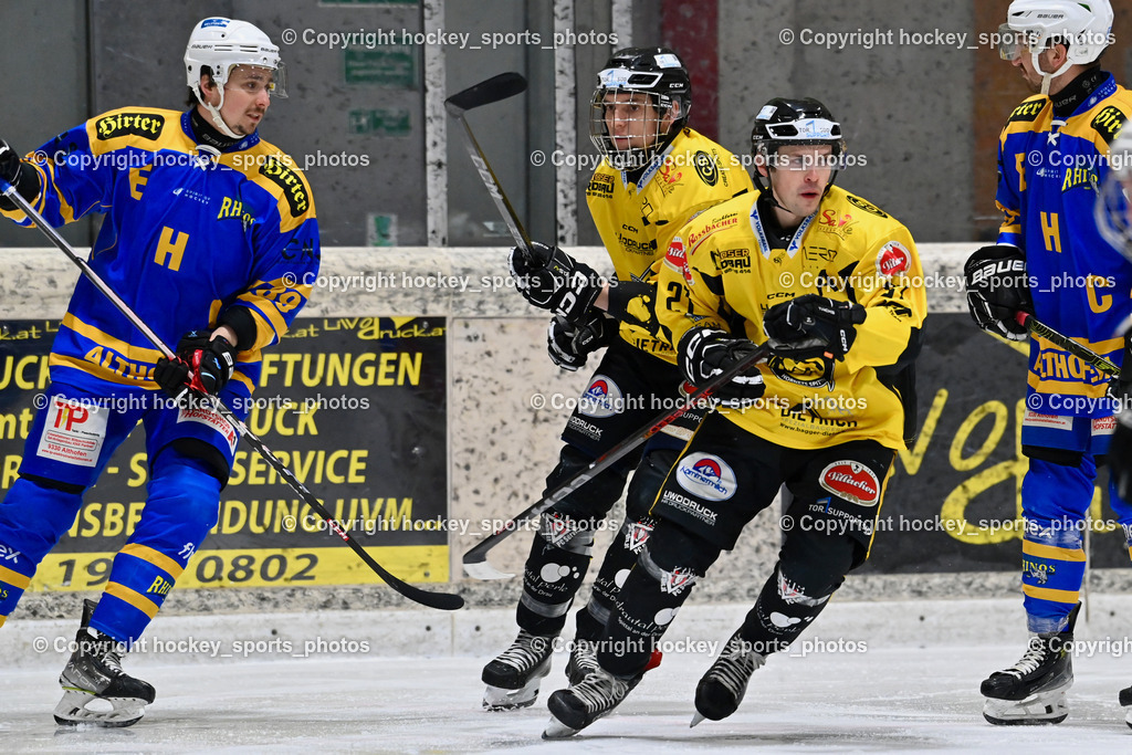 EC MET PHOTOVOLTAIK HORNETS SPITTAL vs. EHC Althofen  | #89 Herrnegger Lucas 1. EHC ALTHOFEN, #27 Moser Daniel EC Hornets Spittal, EC MET PHOTOVOLTAIK HORNETS SPITTAL vs. EHC Althofen ,#8 Komar Luca EC Hornets Spittal,  EC MET PHOTOVOLTAIK HORNETS SPITTAL vs. EHC Althofen  am 25.01.2025 in Villach (Stadthalle Villach), Austria, (Photo by Bernd Stefan)