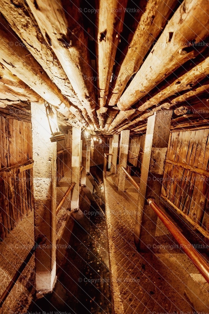 Schutzraum | Rolf Wittke  - Realisiert mit Pictrs.com