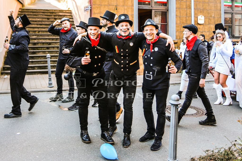 Fastnacht 2023-2142 | Erleben Sie den Zauber des Mittelrheins und entdecken Sie die atemberaubende Auswahl an Fotos und Bildern bei Rheinfotos. Wir bieten eine vielfältige Auswahl an Produkten wie Poster, Karten, Sticker, Textilien und Geschenkartikeln und Fototouren. - Realisiert mit Pictrs.com