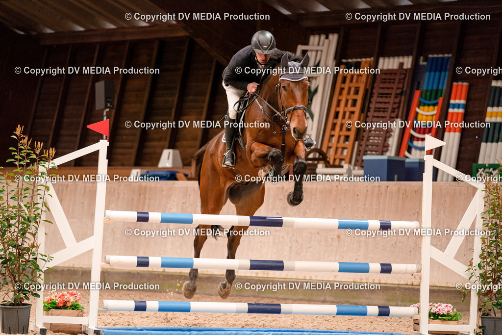 Springen Tag 1-425 | dv-media-shop - Realisiert mit Pictrs.com