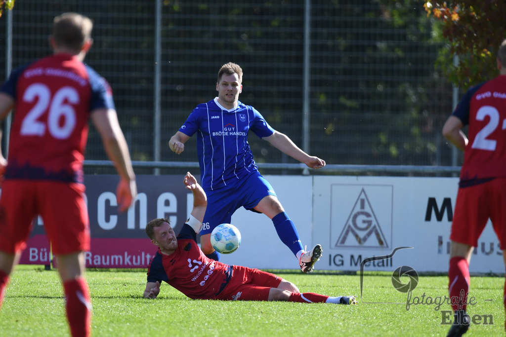 FC Rastede-GVO Oldenburg | Herren Bezirksliga 2; FC Rastede (blau)-GVO Oldenburg (rot) am 29.09.2024; in Rastede (Sportanlage Köttersweg), Photo: Philip Eiben 2024 - Realisiert mit Pictrs.com