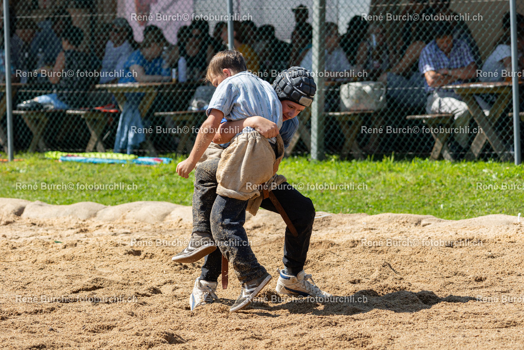 602A0306 | René Burch leidenschaftlicher Fotograf aus Kerns in Obwalden.  Hier finden sie Sport, Landschaft und Natur Fotografie.
 - Realisiert mit Pictrs.com