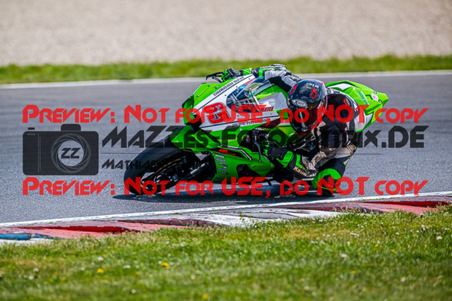 MaZZes_FotoMatrix_220506_99068 | Fotograf Mathias Schmid
Sportfotograf,
Eventfotograf,
Hochzeitsfotograf,
Portraitfotograf